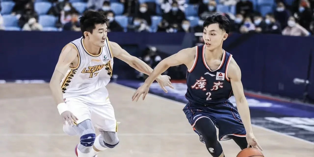 本特克与友谊赛比赛中受伤离场的简单介绍